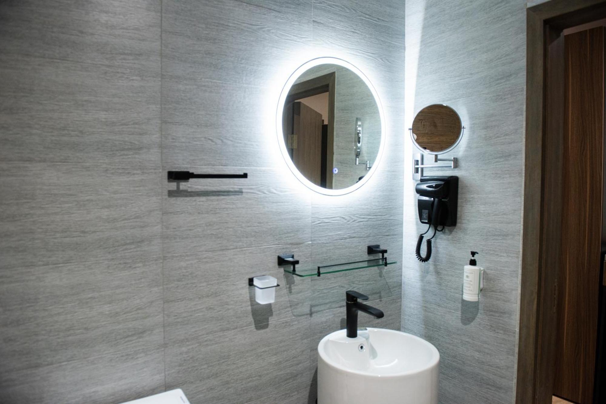 Silk Road Premium Hotel Tashkent Esterno foto