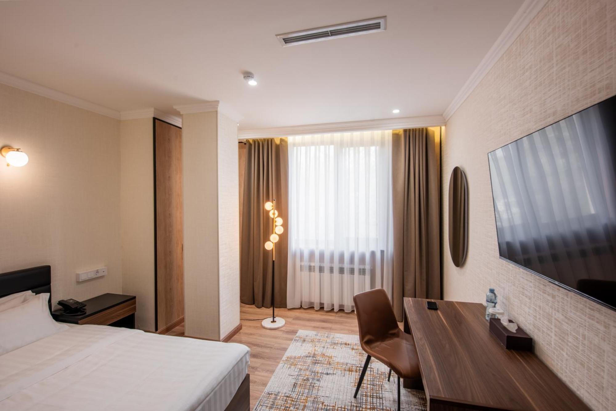 Silk Road Premium Hotel Tashkent Esterno foto