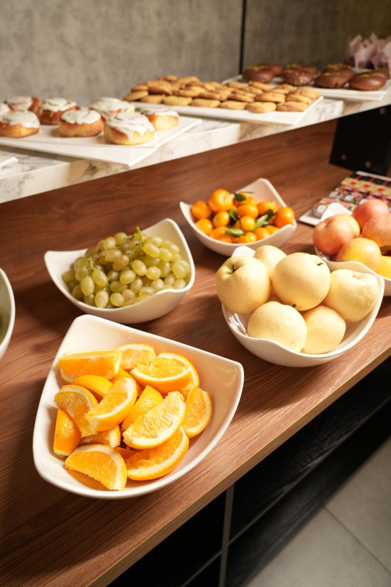 Silk Road Premium Hotel Tashkent Esterno foto